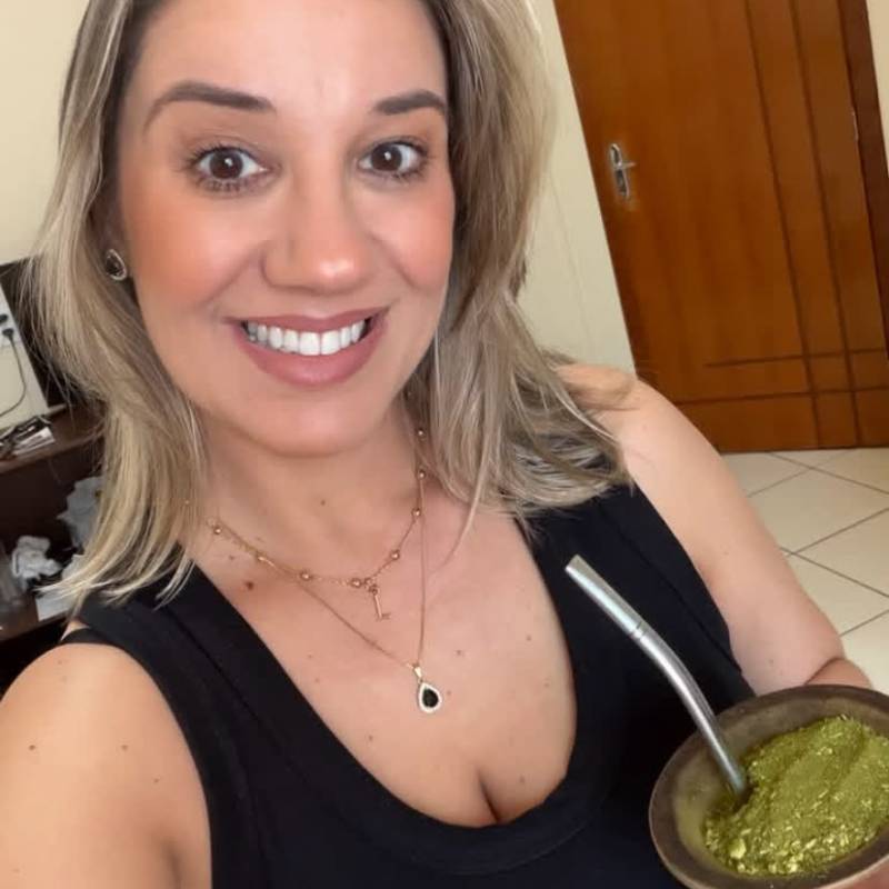isabella, 41, DAKAR