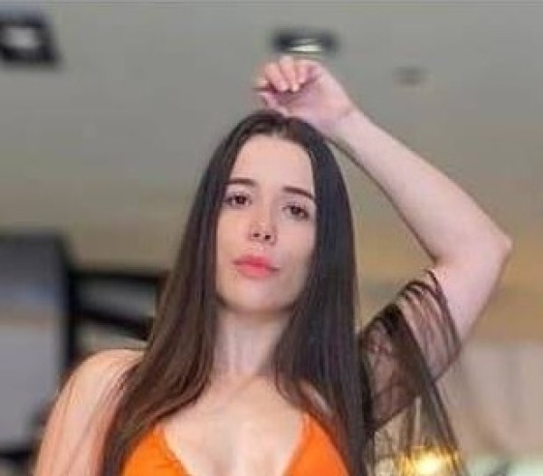 Alicia, 28, London UK