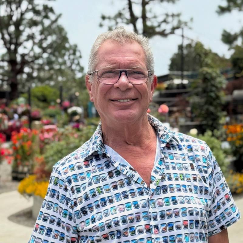 Gio, 61, Dom ale