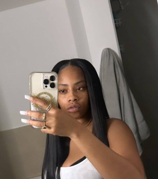 Mary, 28, Edmonton