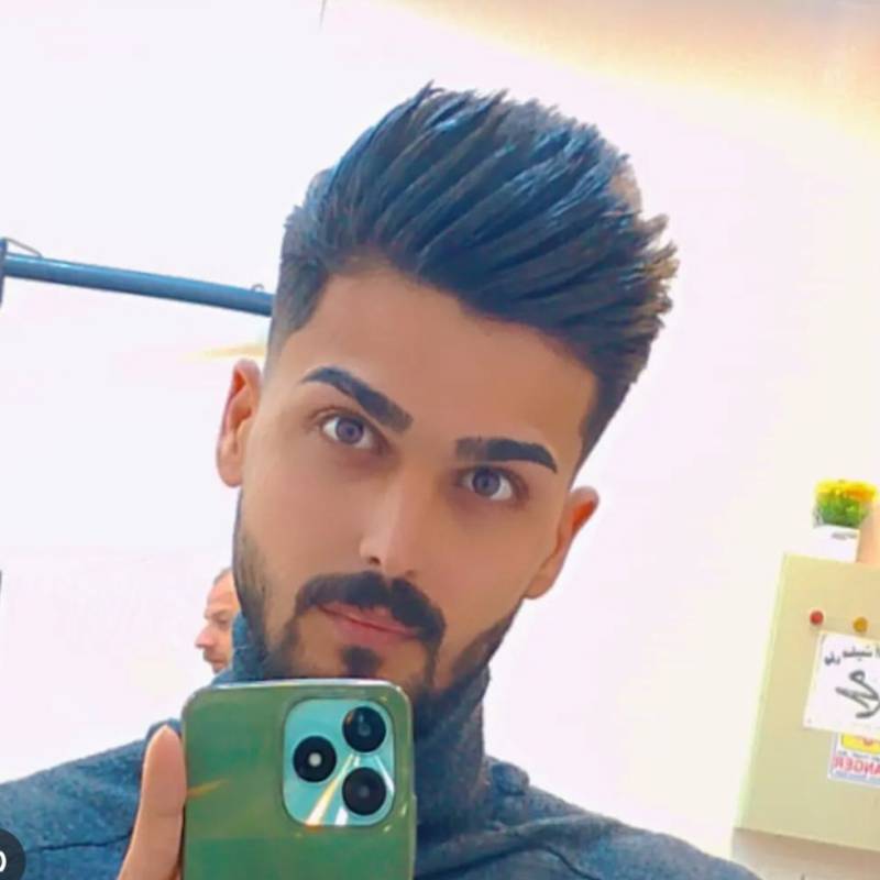 Dani, 33, nogha