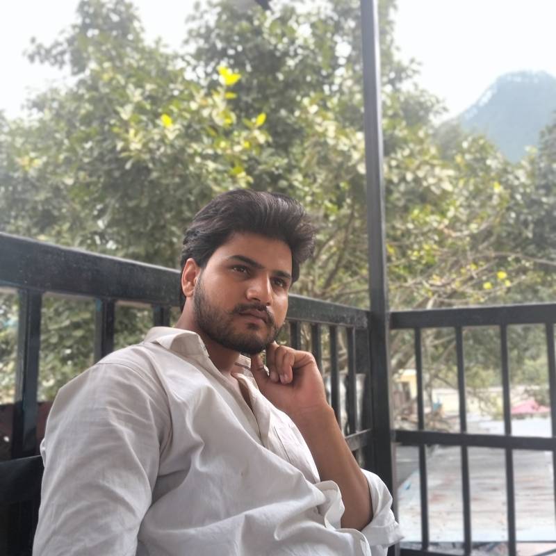 Abhinav, 21, uk