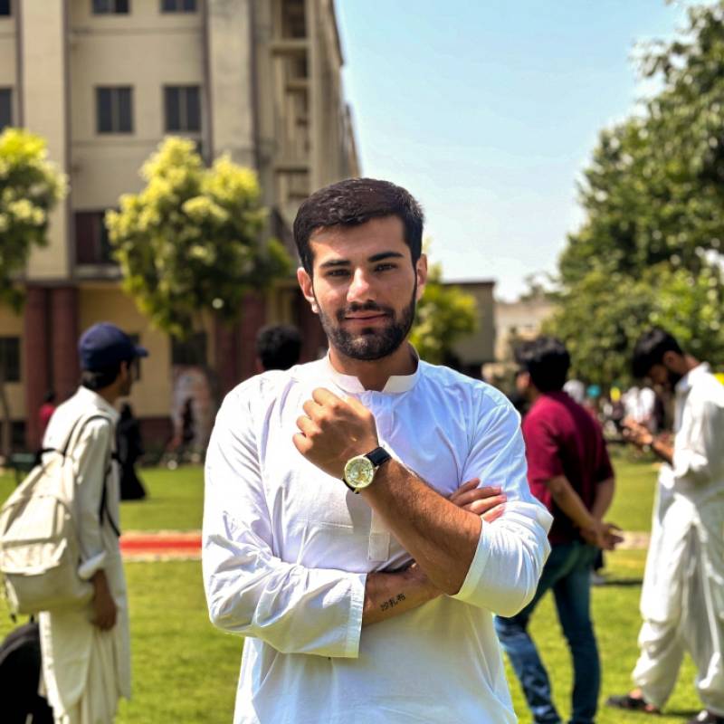 Shazaib, 18, lisbon