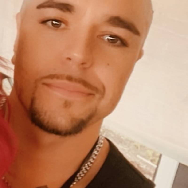 Adam, 38, edmonton alberta