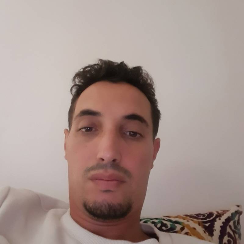 Mahmoud, 41, India