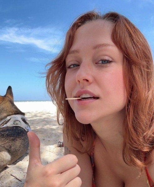 Cherly blossom, 28, United States