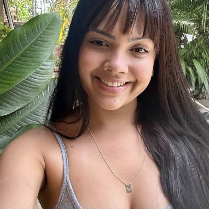 Mia, 32, Australia