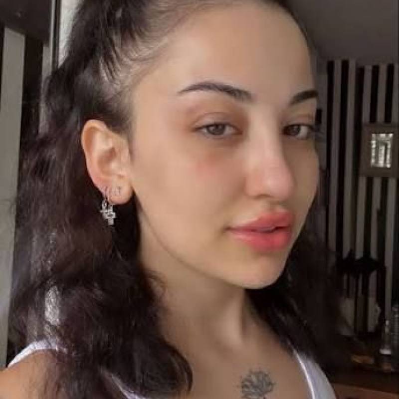Brandy, 32, nogha