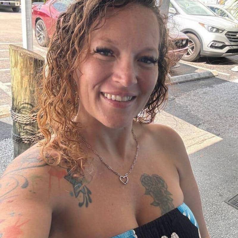Laura sandral, 26, Warren Ohio