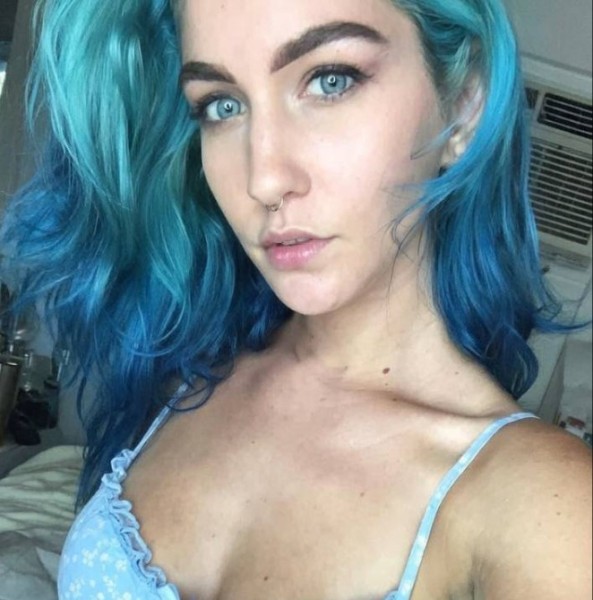 Haley, 23, Germany