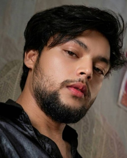 Usman, 26, Hongkong