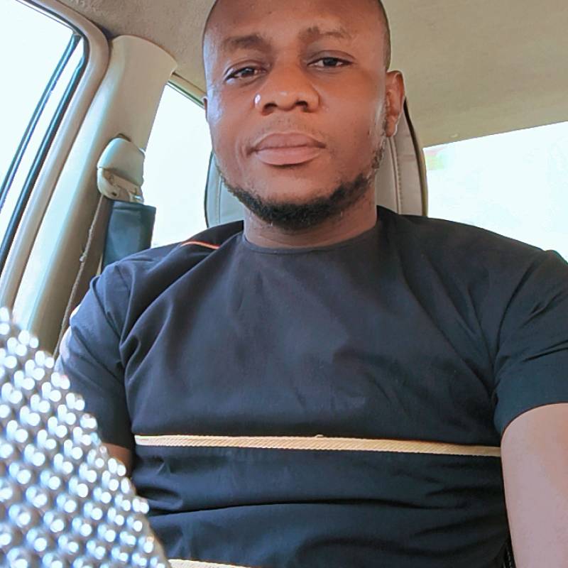 Emmanuel, 37, Montreal