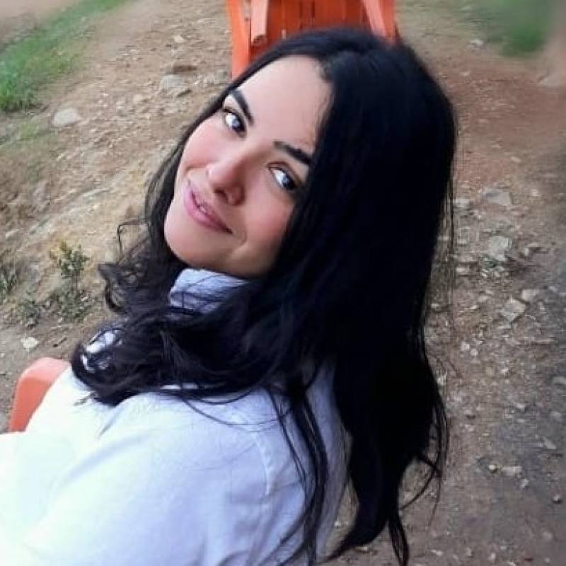 Fatima, 31, Netherlands