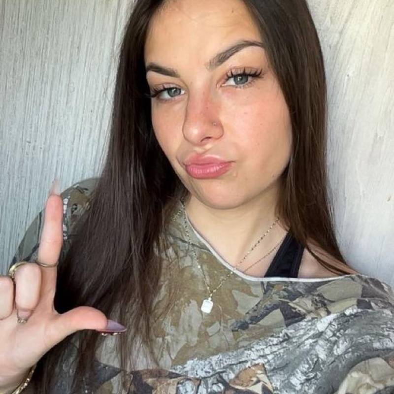 Briana, 27