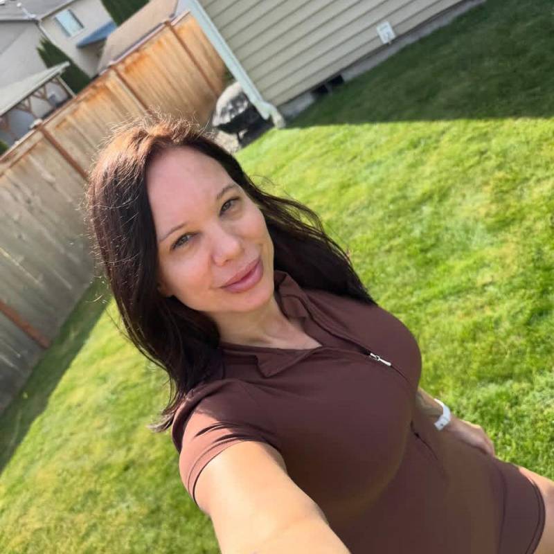 Lisa, 40, Edmonton