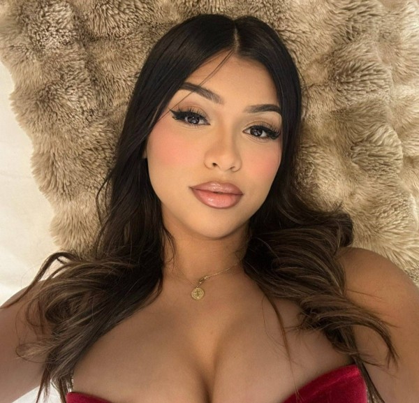 Amanda Smith, 30, Germany