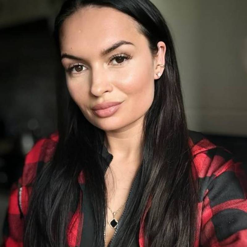 yulia, 39, Montreal