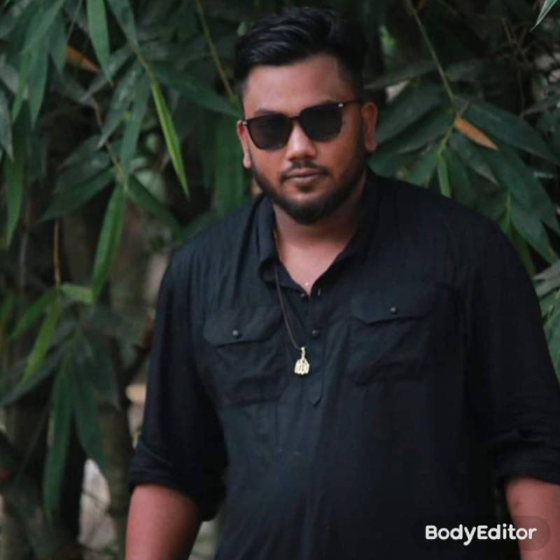 Nasir, 33, Frankfurt