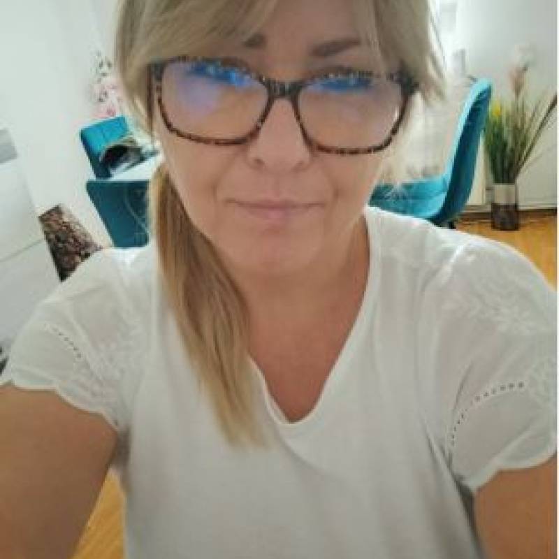Joy, 51, Douala