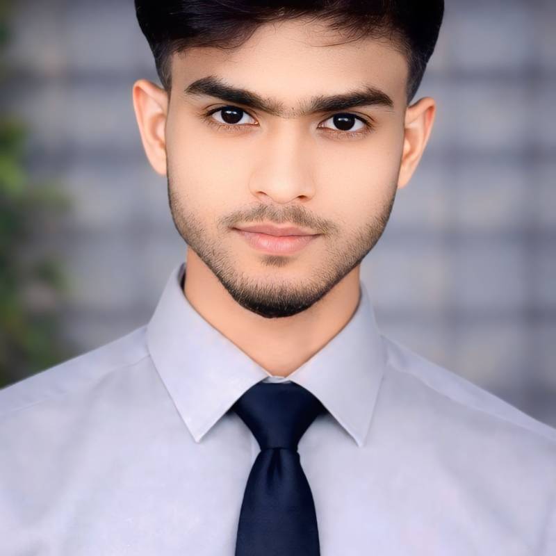 Komol, 21, Belgium