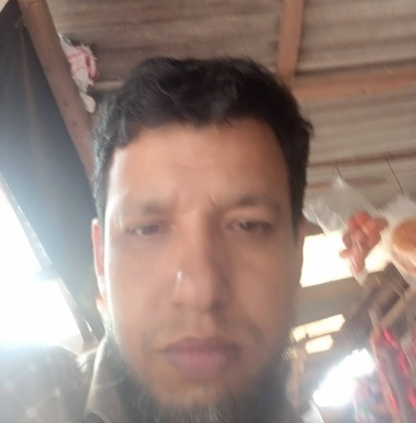 MD Monir, 46, Riga