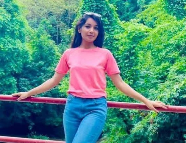 Annisha, 19, Dubai
