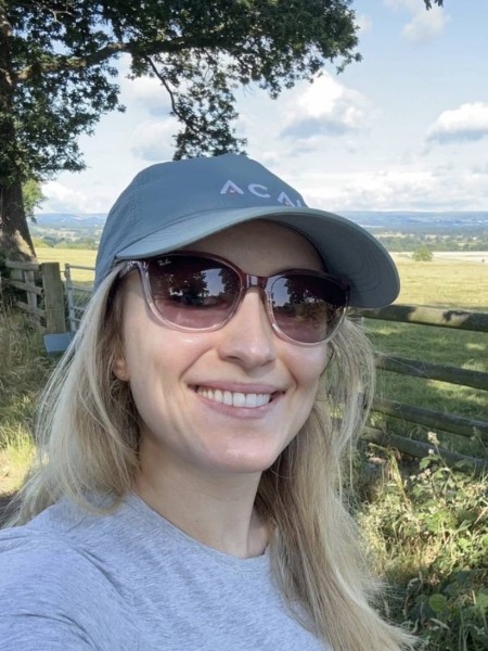 Abigail, 26, Feni
