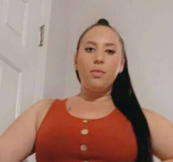 Angela, 33, Dhaka Bangladesh