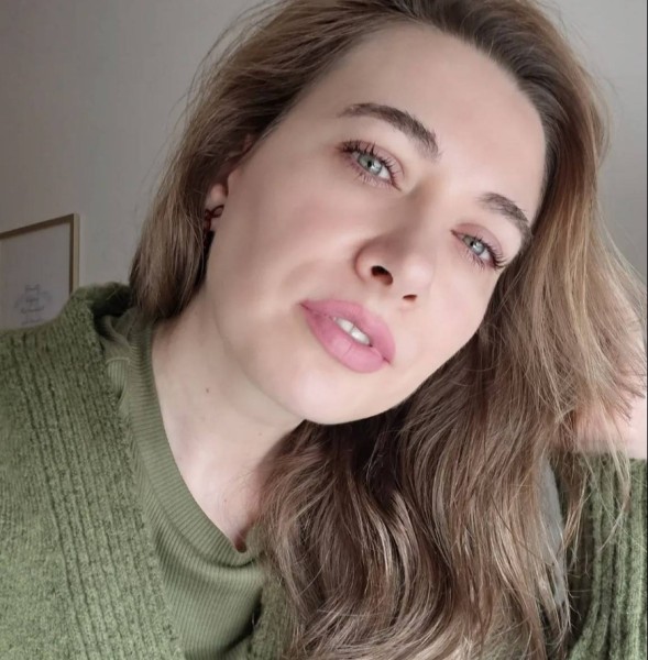 Sarah, 43, Bangladesh