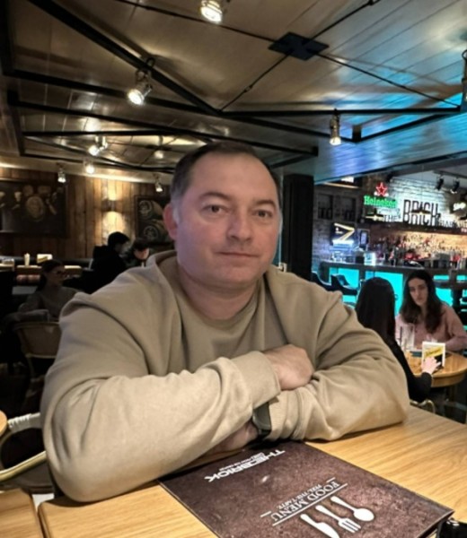 Maksim, 47, Kushtia
