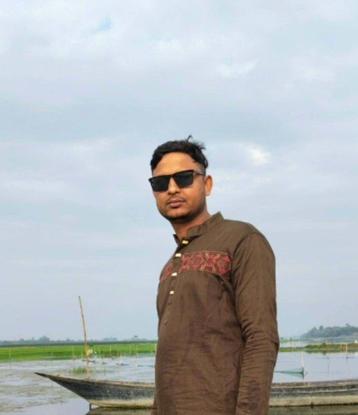 Polashps, 30, Douala