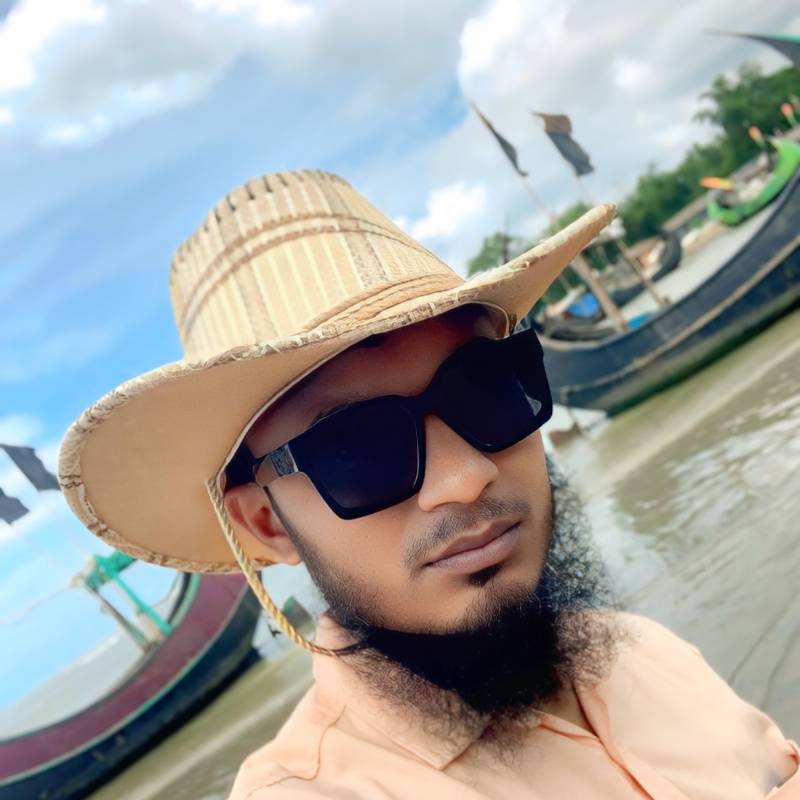 KHAN, 31, Afghanistan