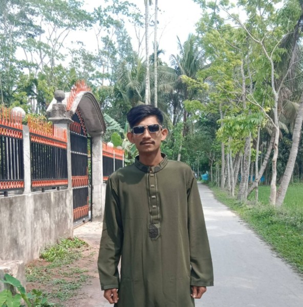 Ayan shordar, 27, kata