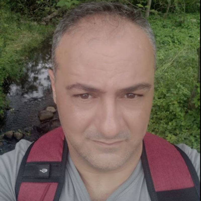moro, 40, Islamabad