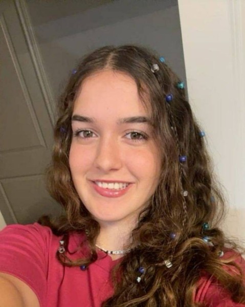 Rose, 21, Feni