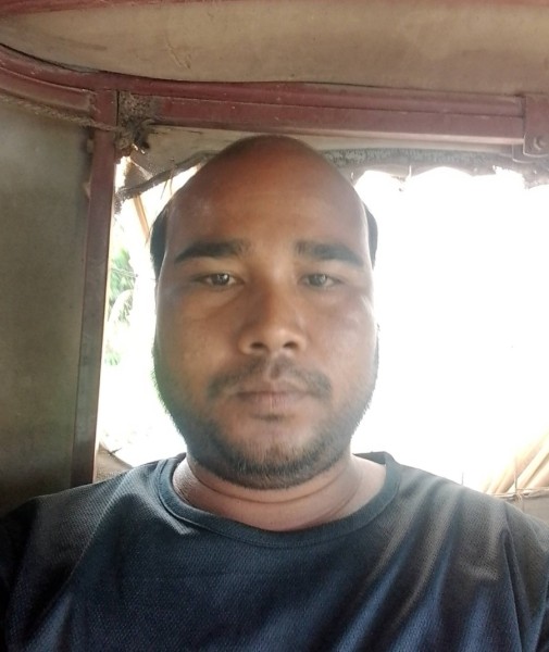 Rabiul, 33, Oak Forest Illinois
