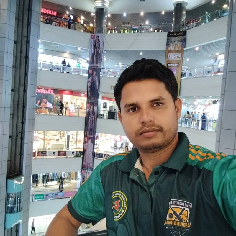 Naim, 24, Tennessee
