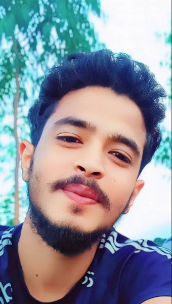Rifat, 26, Exeter
