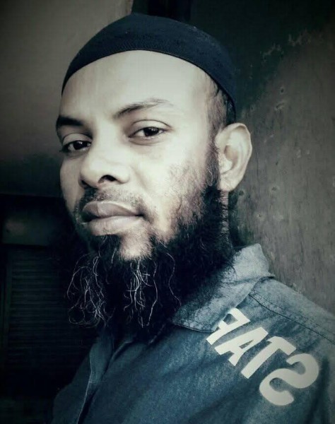 Milon, 38, Current in pakistan