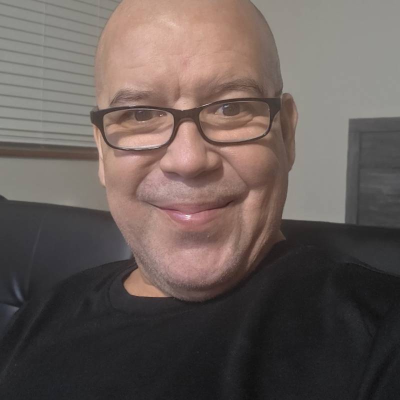 Miguel44429 dating