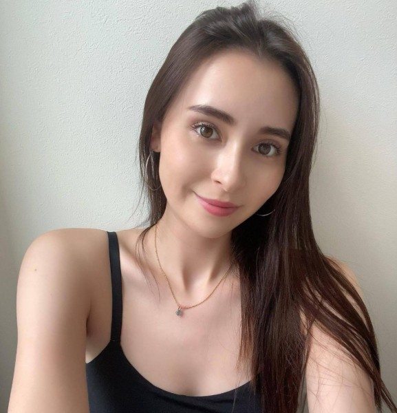 Luna92716 dating