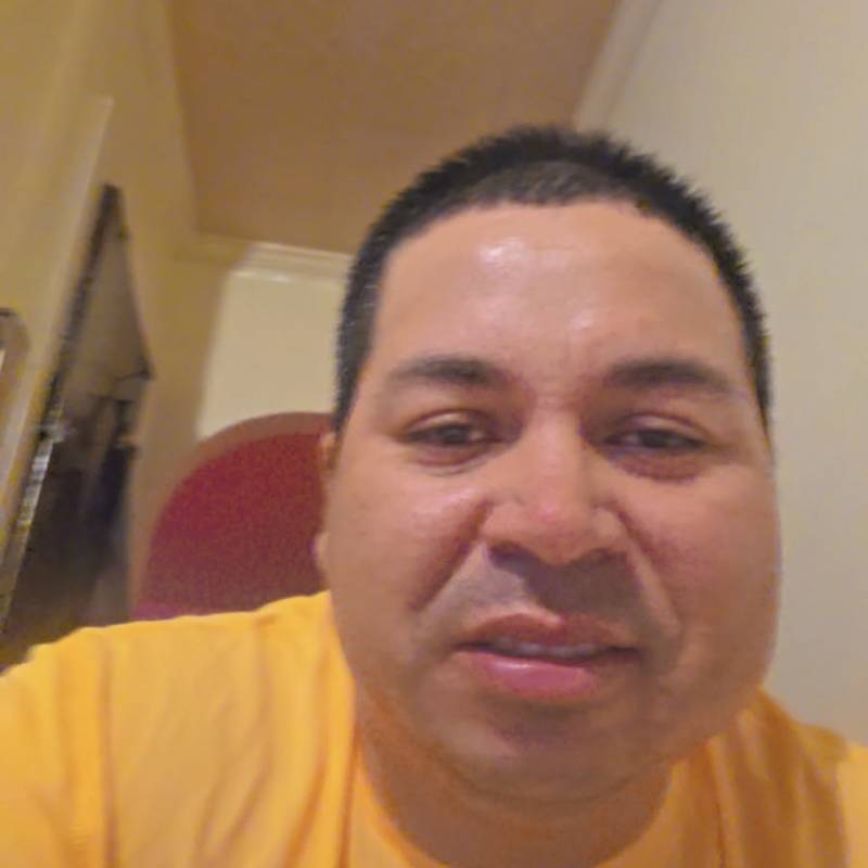 Rolando40357 dating