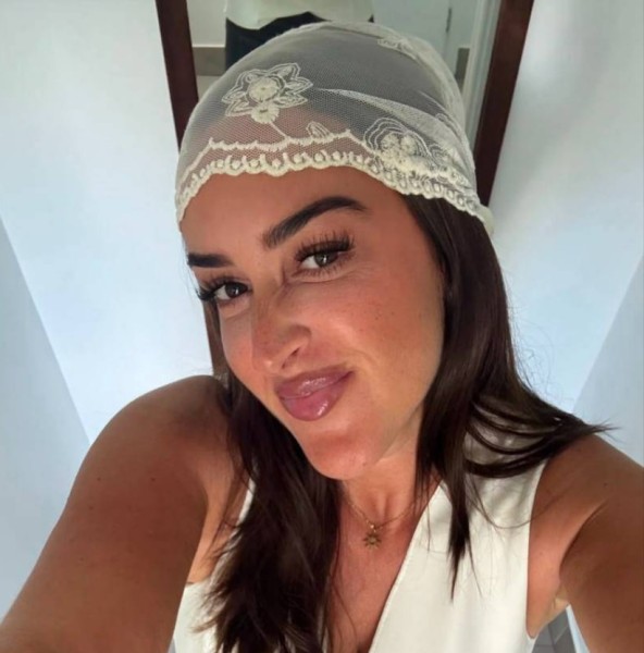 Alma16354 dating